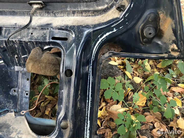 Крышка багажника пассат б3