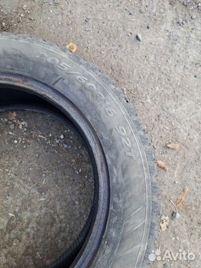 Hankook Winter I'Pike 5.00/9 R15