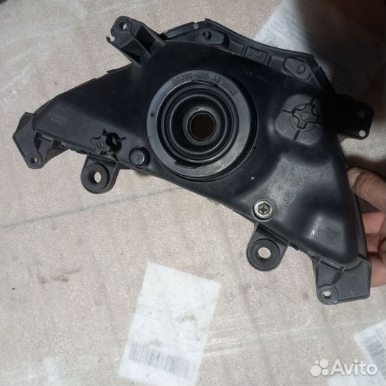 Фара Kawasaki ZR750/ZR7S