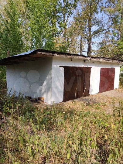 Гараж, > 30 м²