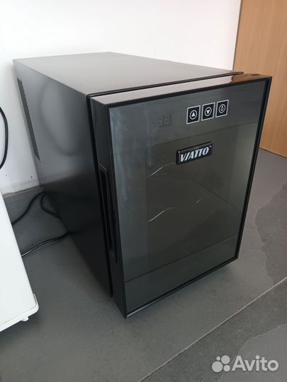 Винный холодильник Viatto