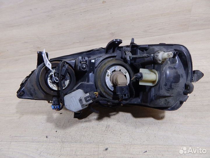 Фара правая Opel Astra G