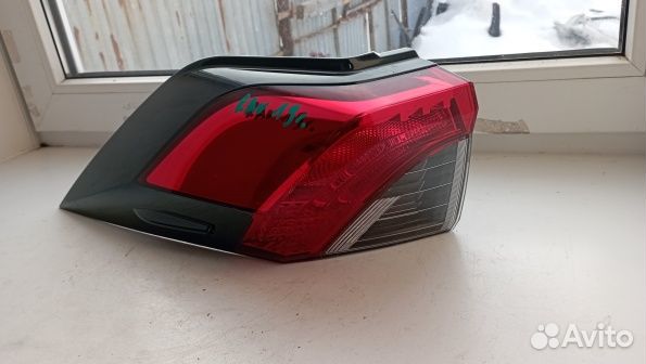 Фонарь задний левый Toyota Rav 4 Xa 50