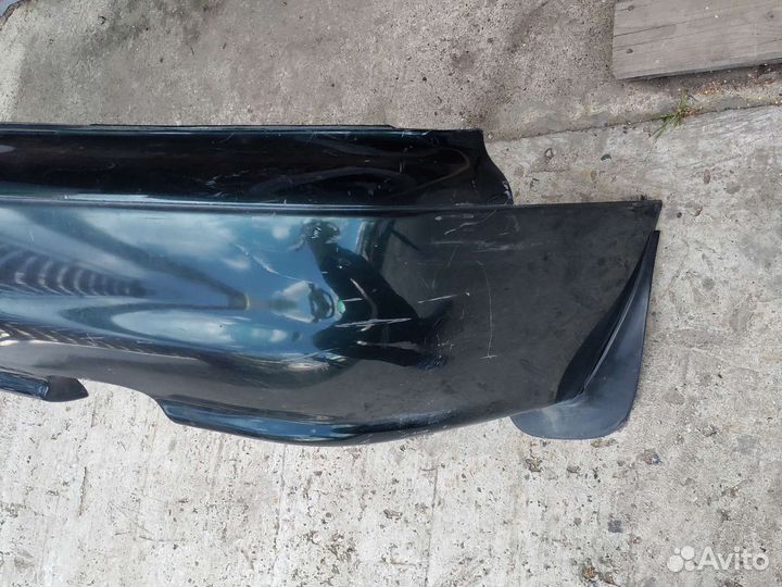 Бампер задний на Kia Clarus