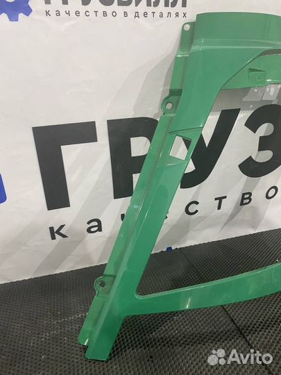 Окантовка левой фары Volvo FH4 82884026