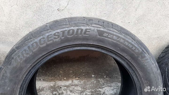 Bridgestone Blizzak DM-Z3 225/55 R17