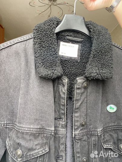 Джинсовая куртка с мехом - ASOS, черная