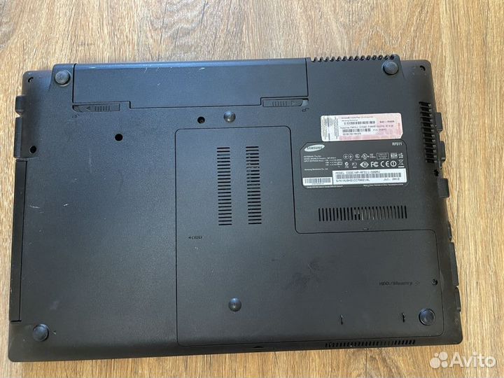 Ноутбук Samsung NP-RF511