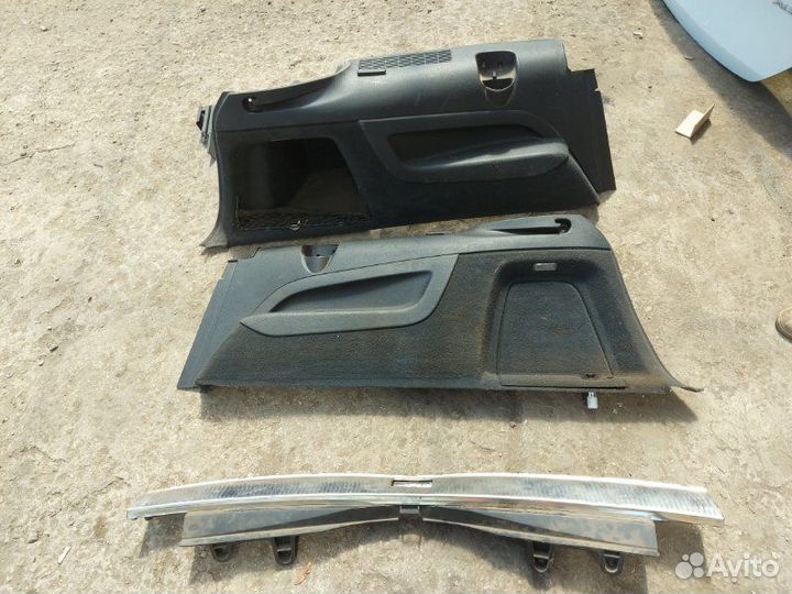 Обшивка багажника Audi Q7 внедорожник 3.6 2007