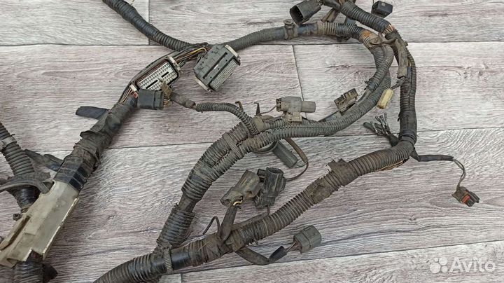 Проводка под капотом Mazda 3 bk