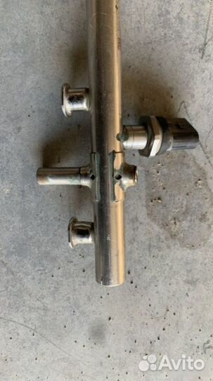 Рампа топливная Skoda Octavia A7 FL 1.8 CJS 2018