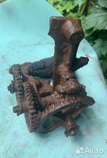 Заточный станок для зубьев сенокосилок 1931 года