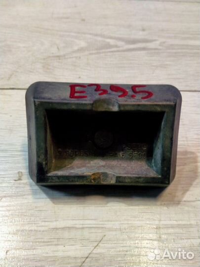 Поддомкратник Bmw 523I Левый Руль Пробег:38000 Км