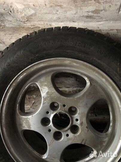 Accelera PHI 2 5.50/5 R17