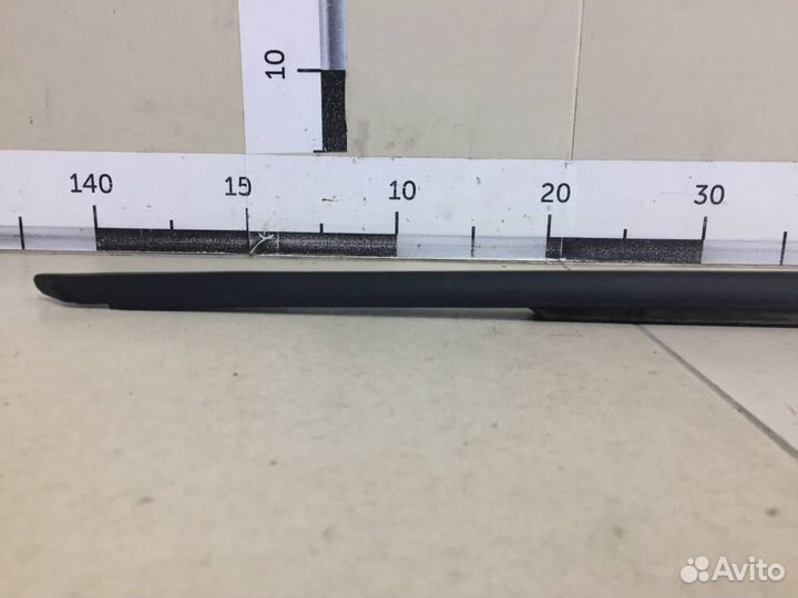 Уплотнитель стекла двери Skoda Kodiaq 2016