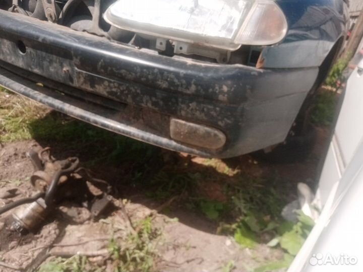 Бампер передний Renault Laguna 1 Дорестайлинг