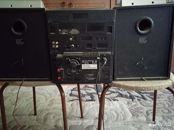 Музыкальный центр philips