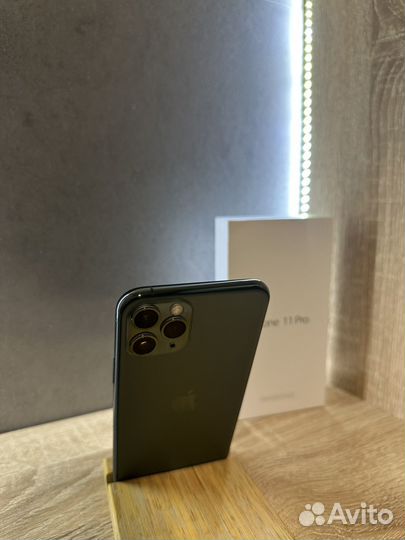 iPhone 11 Pro 256Gb Green. Восстановленный