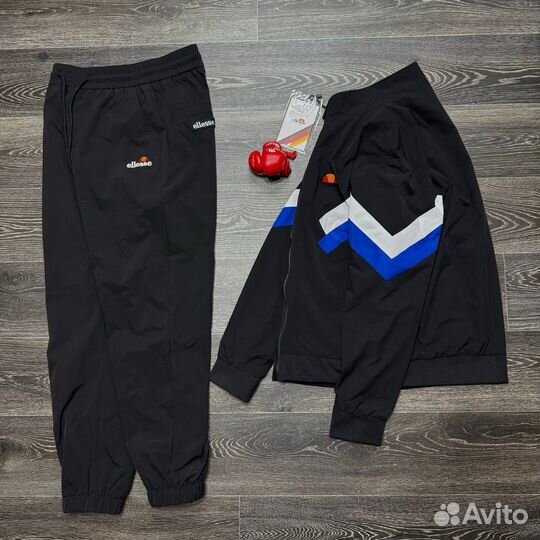 Спортивный костюм Ellesse