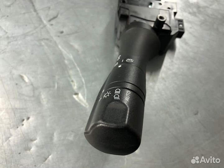 Подрулевой переключатель Renault Fluence Megane3