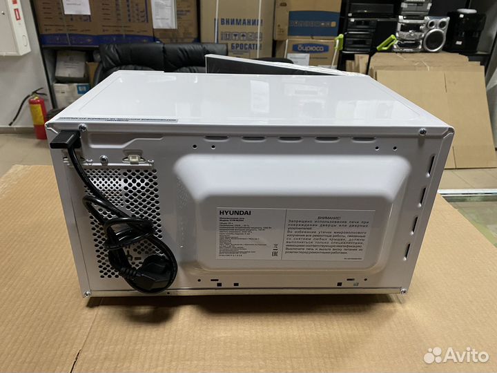 Новая Микроволновая печь hyundai HYM-M2064
