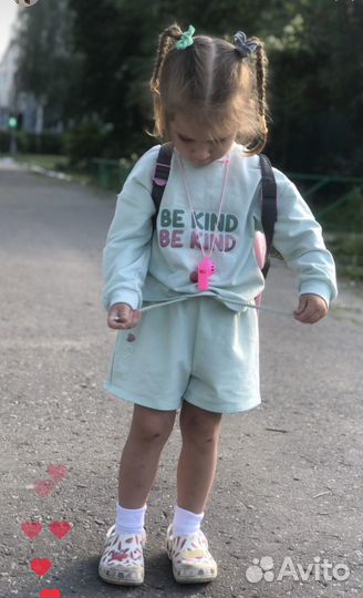 Костюм весна лето 2,4 года