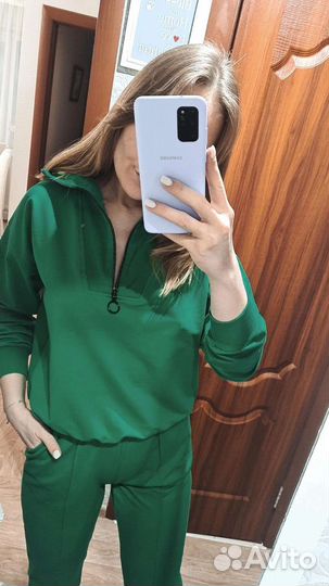 Спортивный костюм женский новый