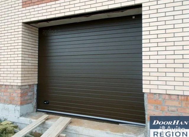 Секционные ворота