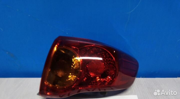 Фонарь правый внешний Toyota Corolla 10 E150 07-13