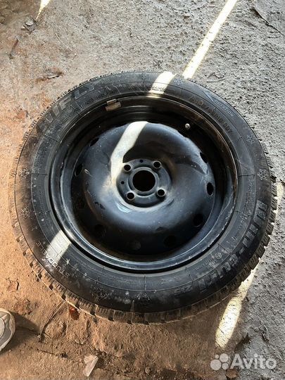Комплект зимней резины с дисками 185 65 r15