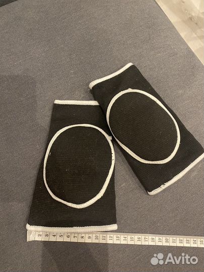 Наколенники