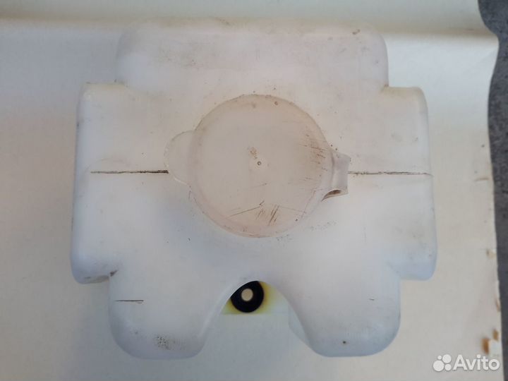 Бачок омывателя