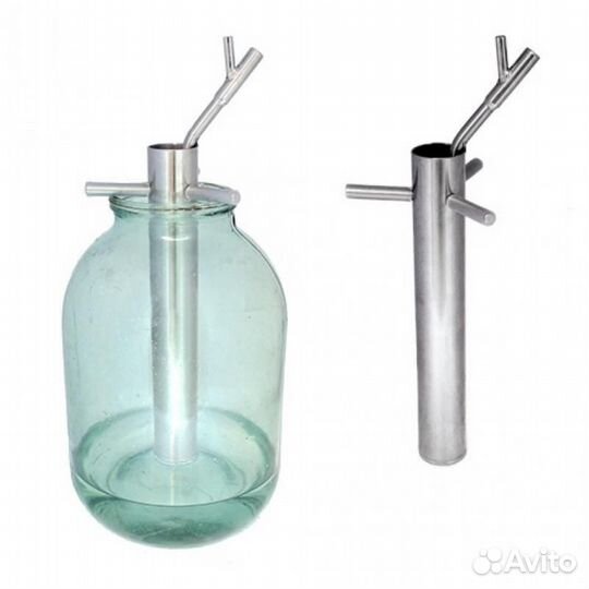 Попугай на банку, бутыль без крышки