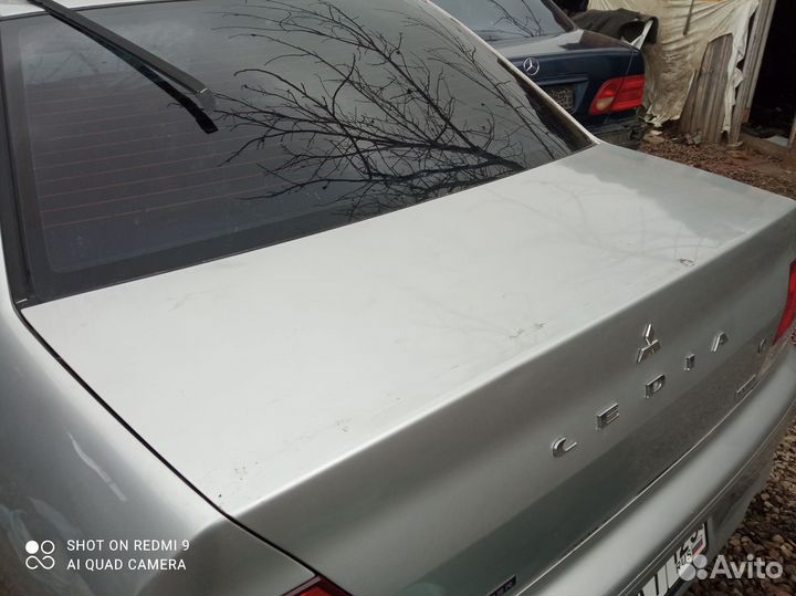 Крышка багажника Mitsubishi Lancer Cedia