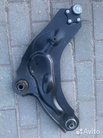Рычаг Renault