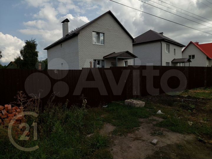 Коттедж 108,6 м² на участке 4,5 сот.