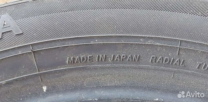 Yokohama dB Decibel E70 215/55 R16
