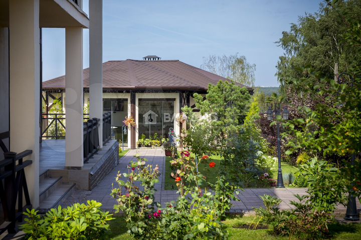 Дом 420 м² на участке 22,9 сот.