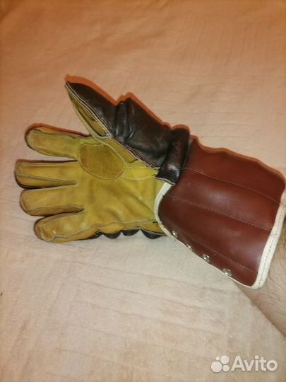 Перчатка вратарская СССР
