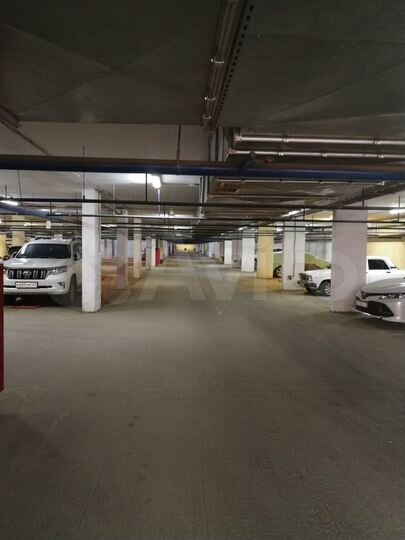 Машиноместо, 14 м²