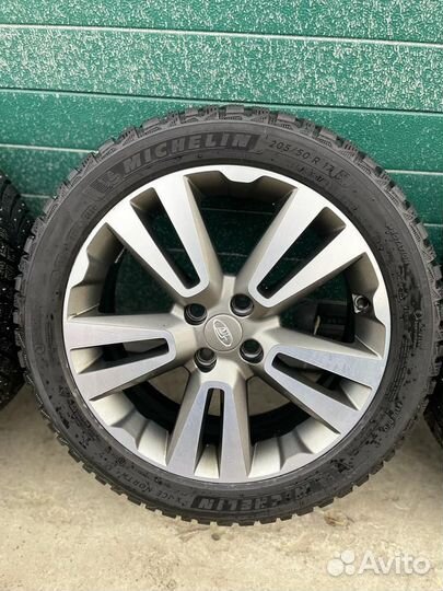 Michelin X-Ice North 4 205/50 R17