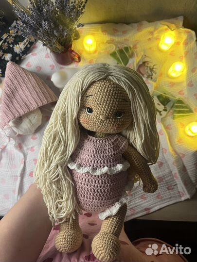 Вязанная кукла ручной работы