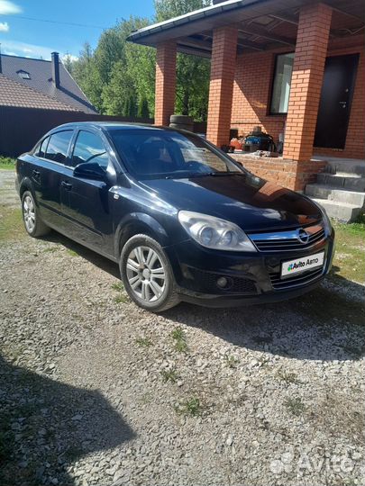 Opel Astra 1.8 AT, 2011, 170 000 км