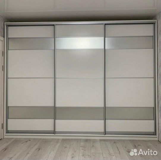 Стенка в гостиную