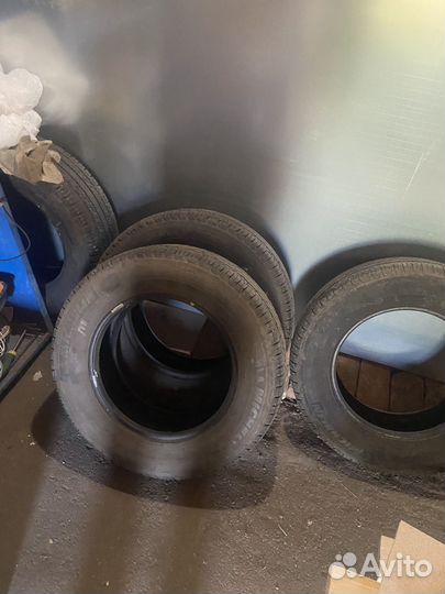 Michelin Latitude Cross 215/70 R16