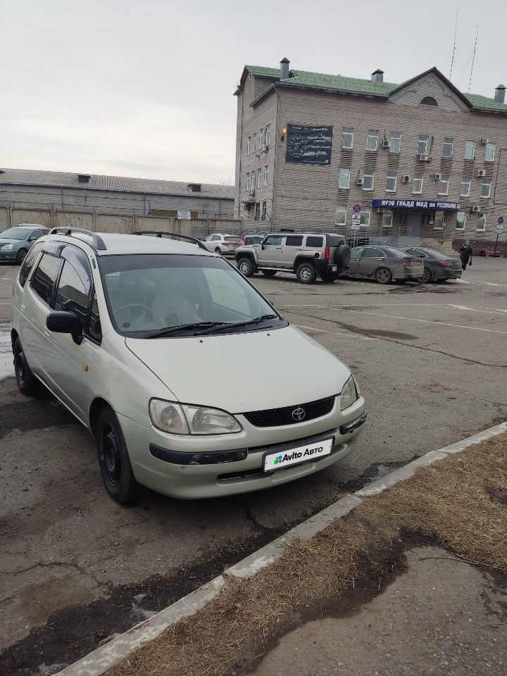 Toyota Corolla Spacio