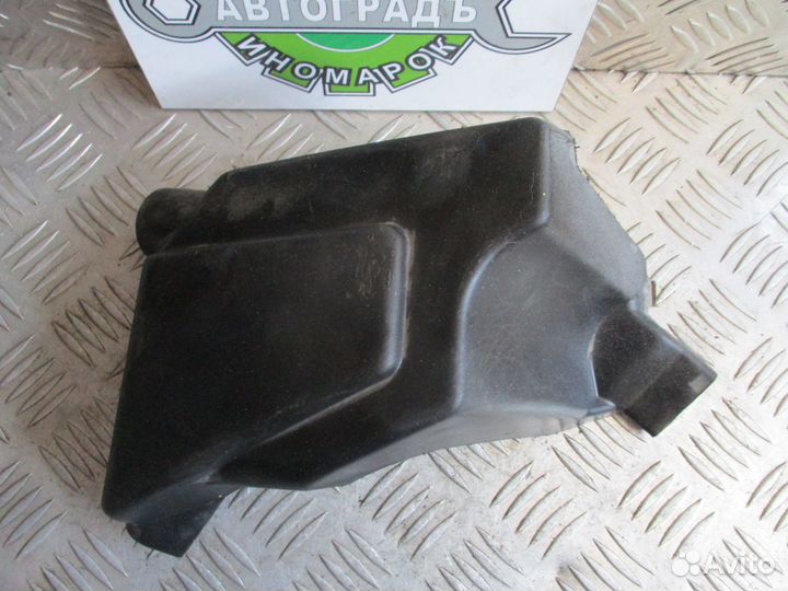 Крышка блока предохранителей Renault Symbol 07г