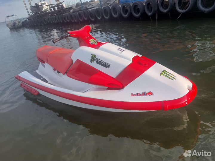 Продам гидроцикл yamaha
