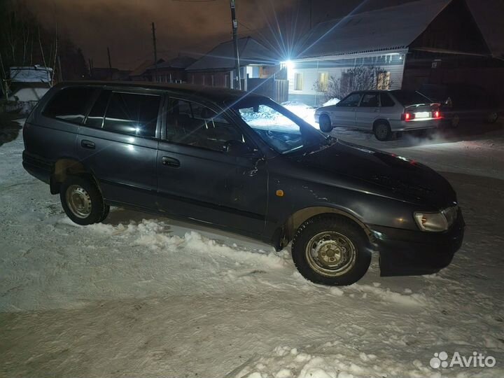 Toyota Caldina 2.2 AT, 1997, 102 000 км