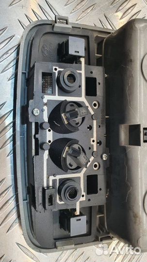 Плафон подсветки салона Kia Spectra седан S6D 2008